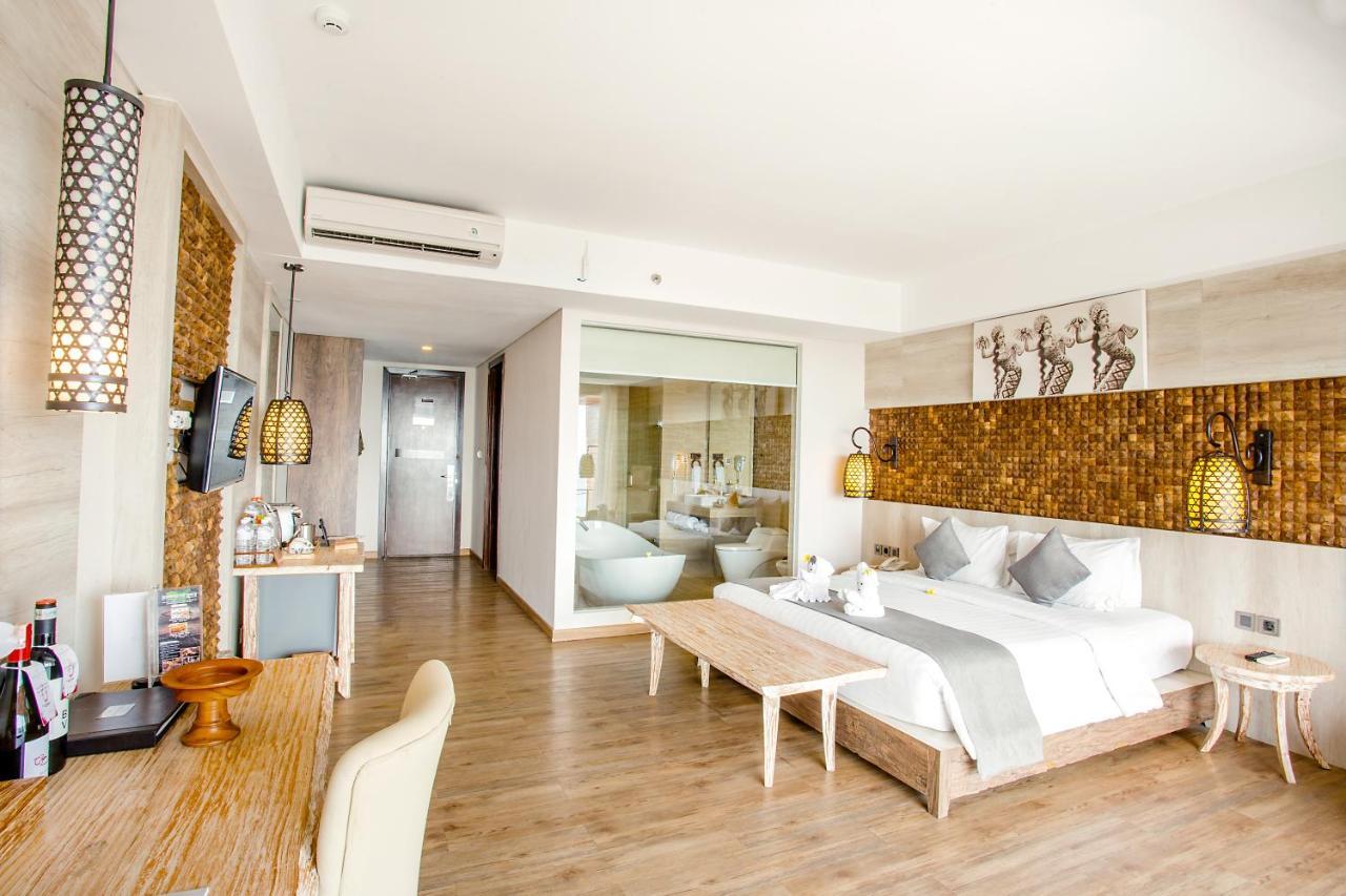 Jimbaran Bay Beach Resort And Spa By Prabhu מראה חיצוני תמונה