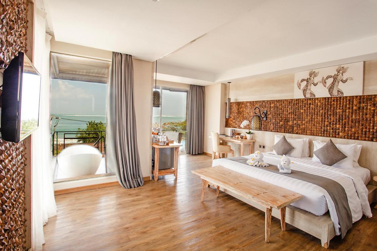 Jimbaran Bay Beach Resort And Spa By Prabhu מראה חיצוני תמונה